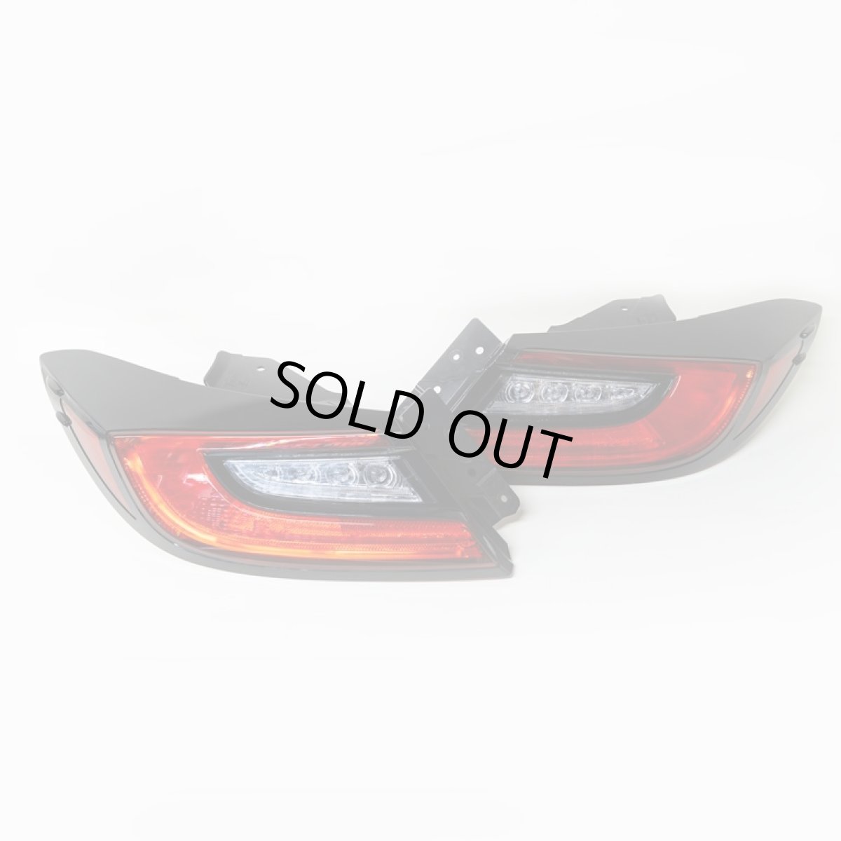 画像1: ZN8 GR86 / ZD8 BRZ 純正テールランプ＆ハーネス [新車外し] (1)