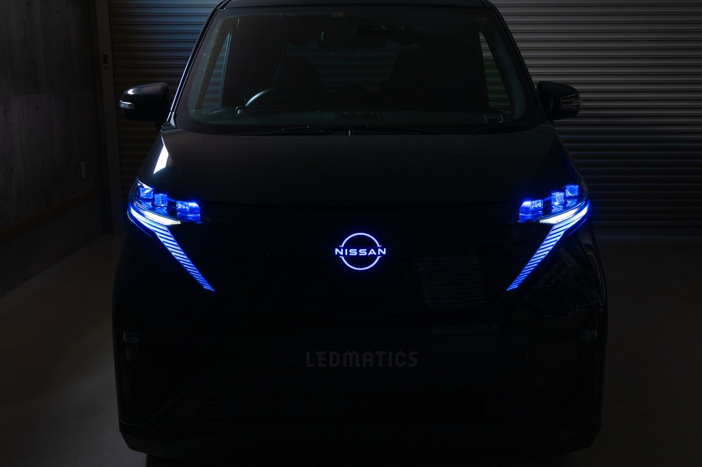 日産 サクラ ヘッドライト シーケンシャルウインカー LED