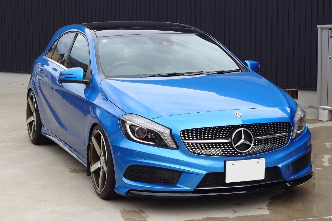 メルセデスベンツ Aクラス ヘッドライト 社外レンズ