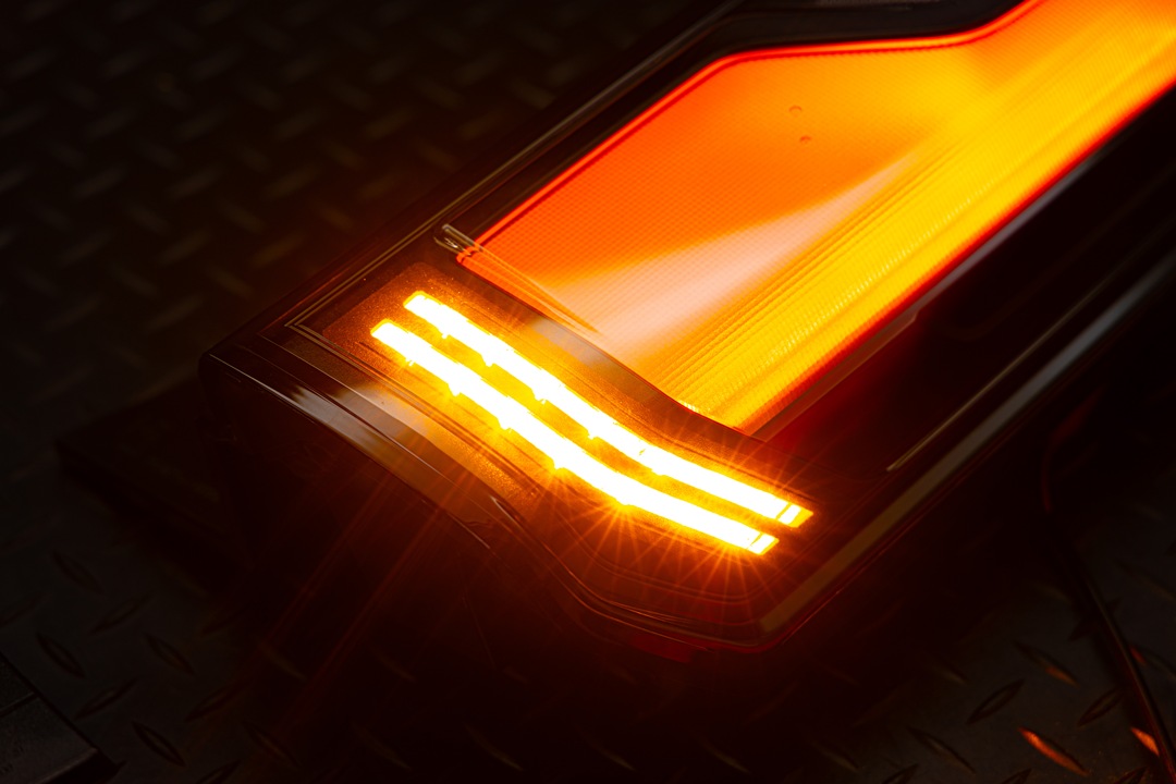 JF5/6 N-BOXカスタム テールランプ加工