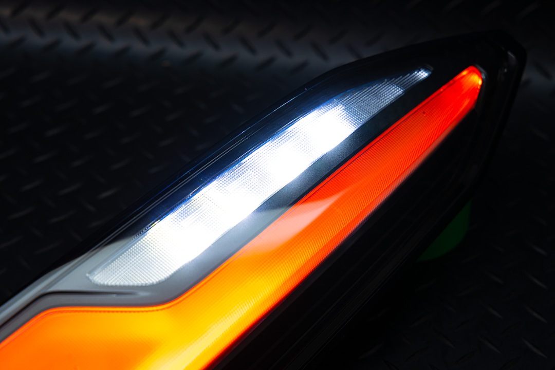 JF5/6 N-BOXカスタム テールランプ加工