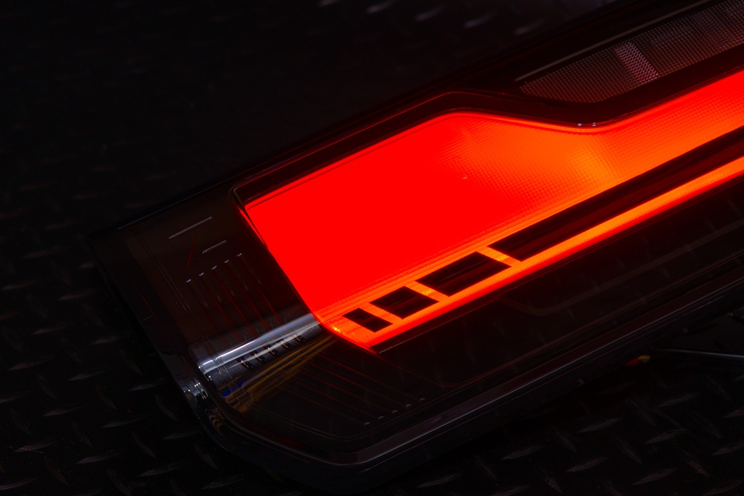 JF5/6 N-BOXカスタム テールランプ インナーレンズ塗装