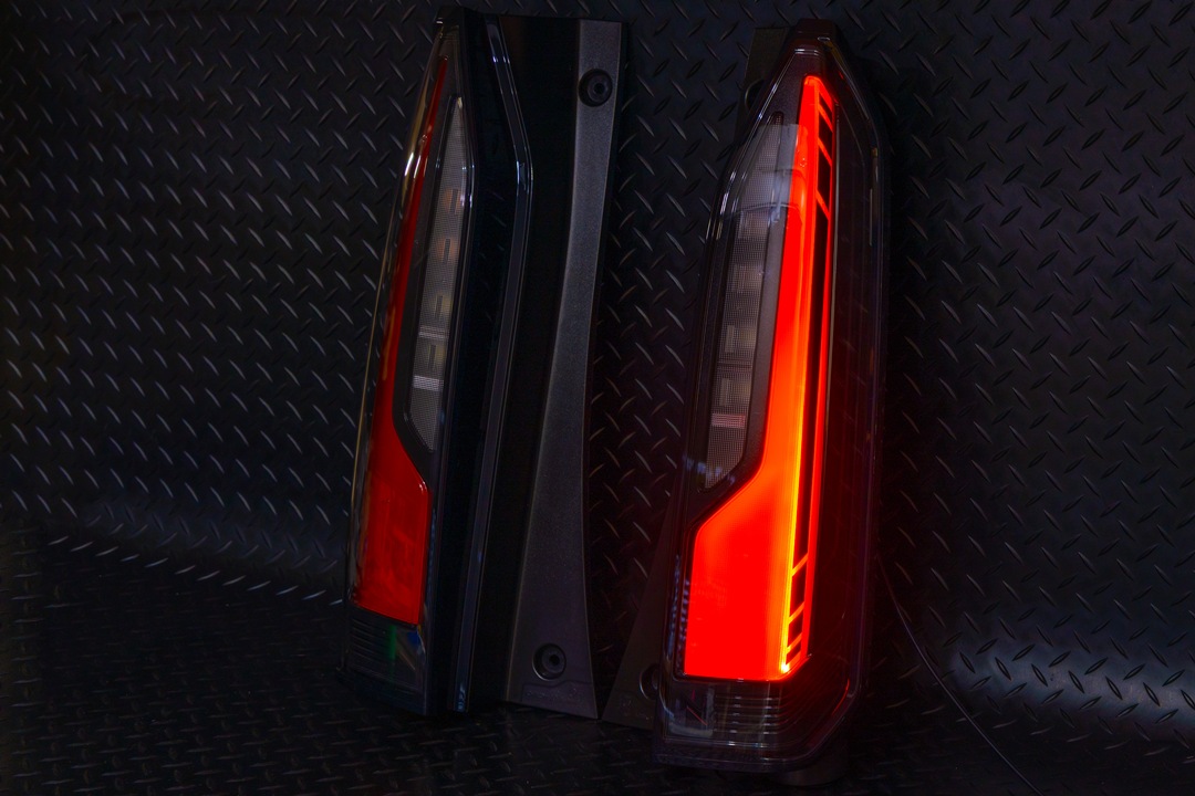 JF5/6 N-BOXカスタム テールランプ インナーレンズ塗装