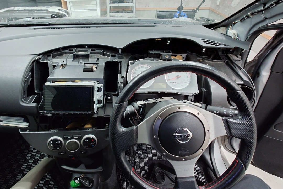 E11 ノート メーター不点灯 LED修理