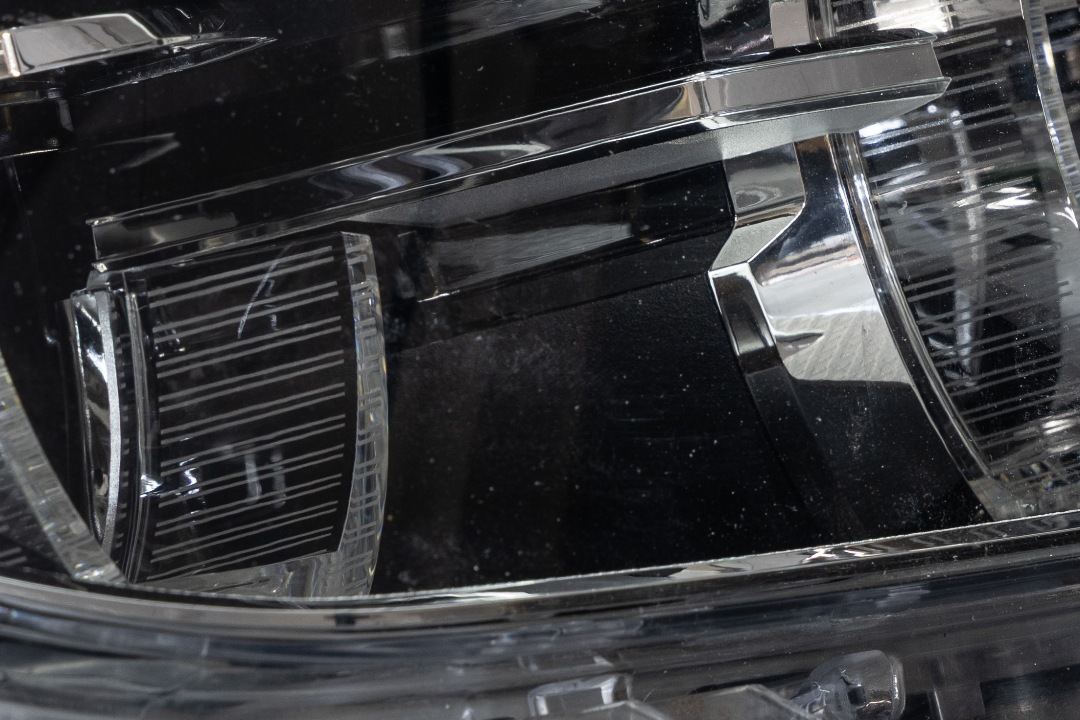 BMW ヘッドライト クリーニング/防水処理