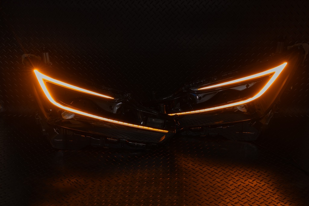 60系 プリウス PHEV シーケンシャル加工ヘッドライト/テールランプ