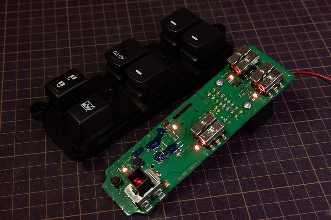 YEH1S エスクード パワーウィンドウスイッチ LED打ち替え