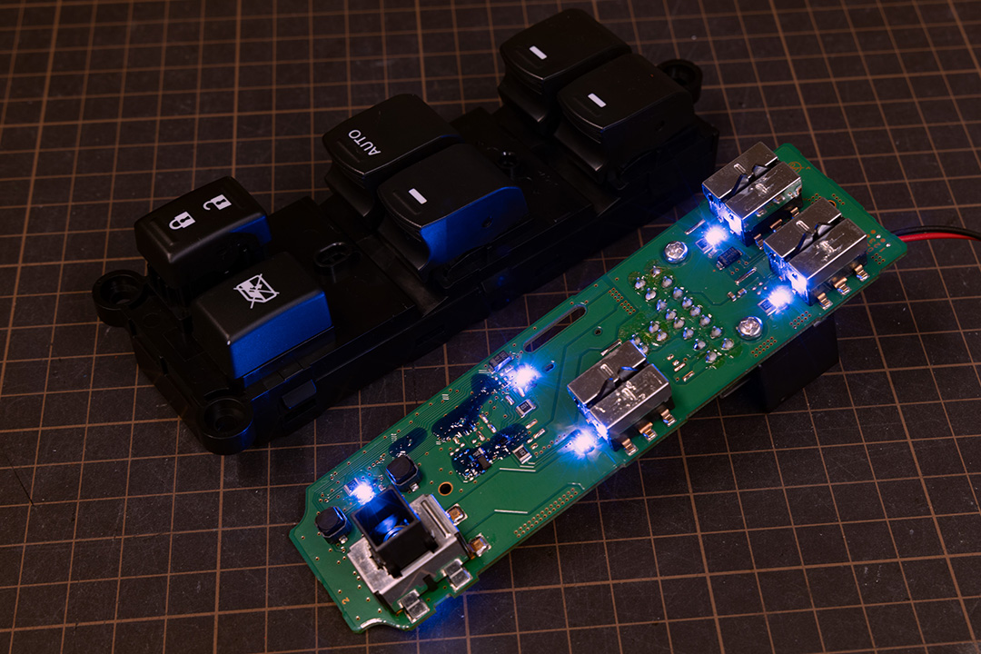 YEH1S エスクード パワーウィンドウスイッチ LED打ち替え