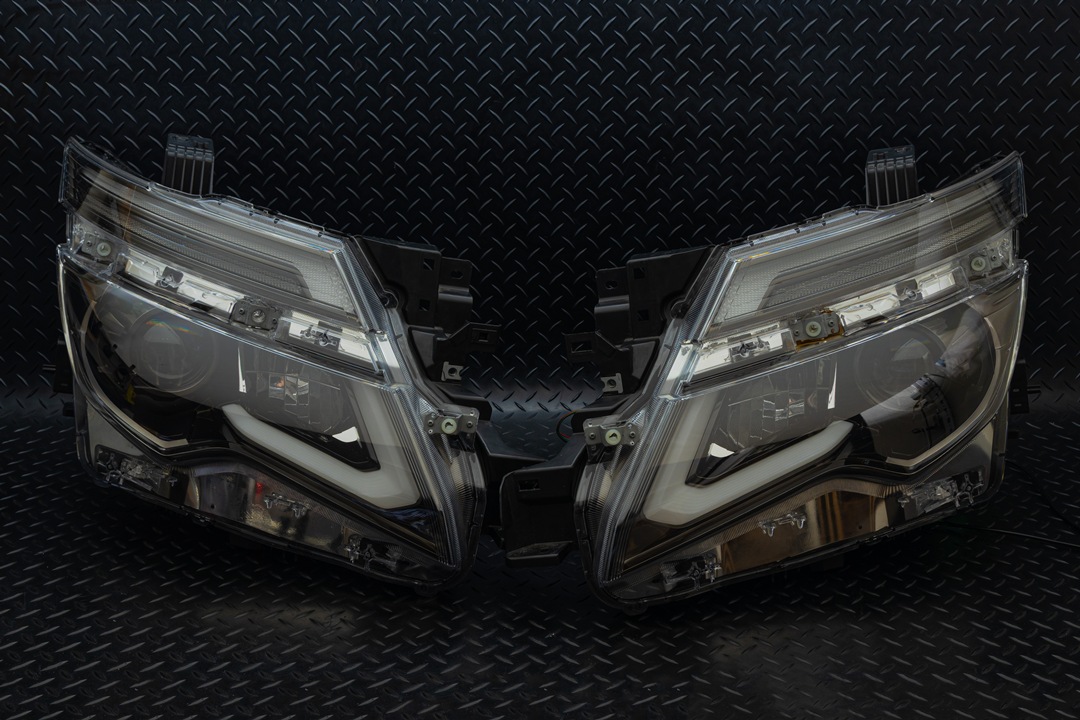 E52 エルグランド 後期 LED加工ヘッドライト 強発光デイライト/シーケンシャルウインカー