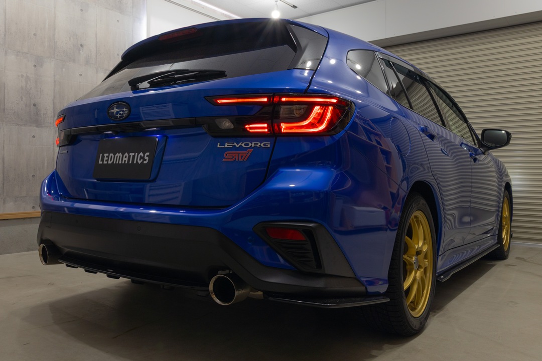 VN レヴォーグ 純正加工LED増設テールランプ 福井から取り付けでご来店