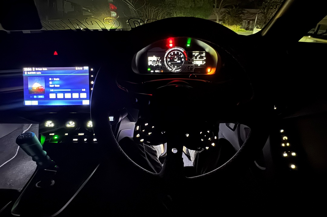 ZN8 GR86 内装LED打ち替え