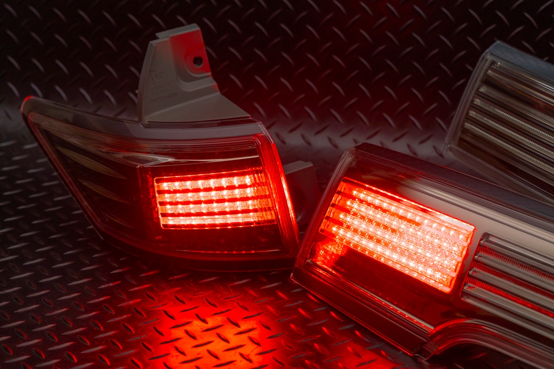 E52 エルグランド LED加工アッパーテール