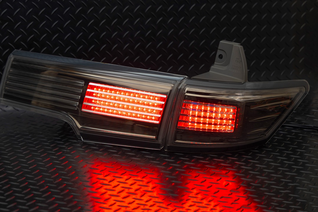 E52 エルグランド LED加工アッパーテール