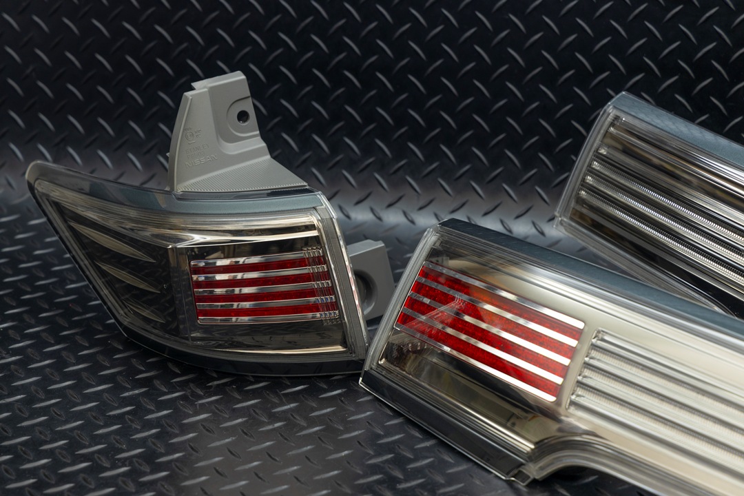 E52 エルグランド LED加工アッパーテール