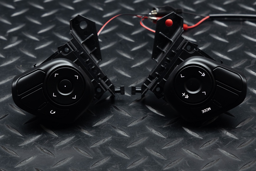 ZN6 86 ステアリングスイッチ LED打ち替え