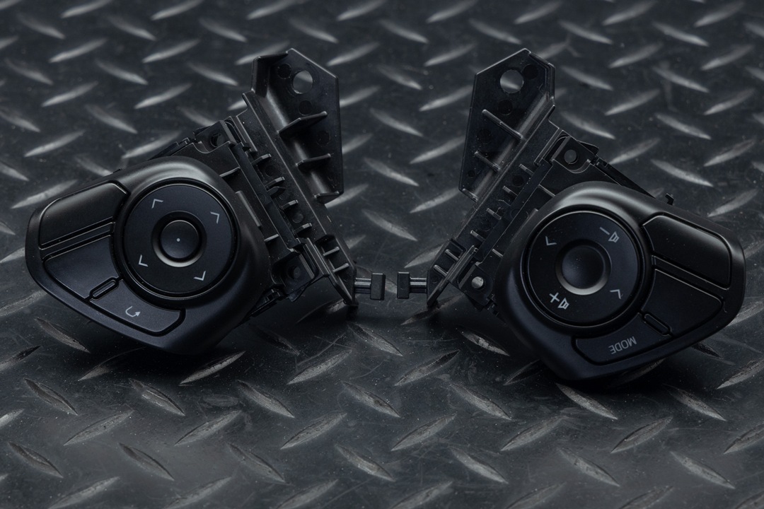 ZN6 86 ステアリングスイッチ LED打ち替え