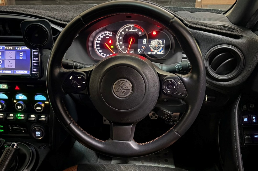 ZN6 86 ステアリングスイッチ LED打ち替え