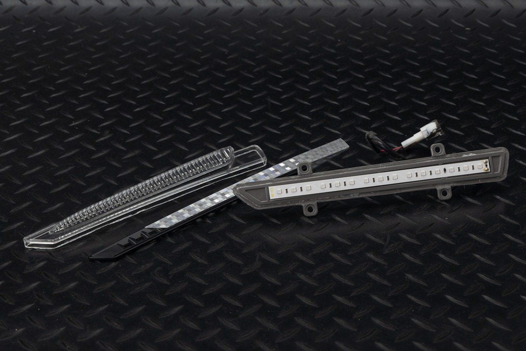 ZRR80 ヴォクシー シグネチャーイルミブレード LED打ち替え