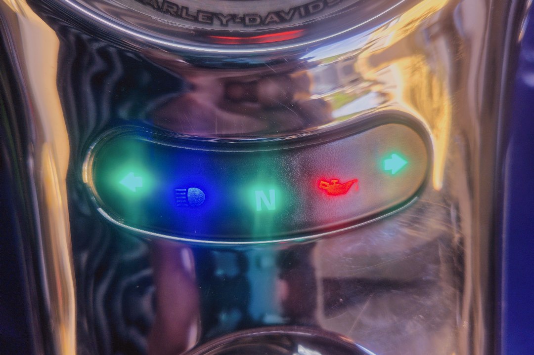 FXSTD バイク用 インジケータランプ 打ち替え