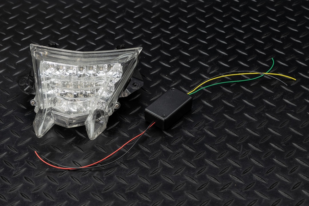 BMW S1000WR（初期型） テールランプ異常 対策部品作成