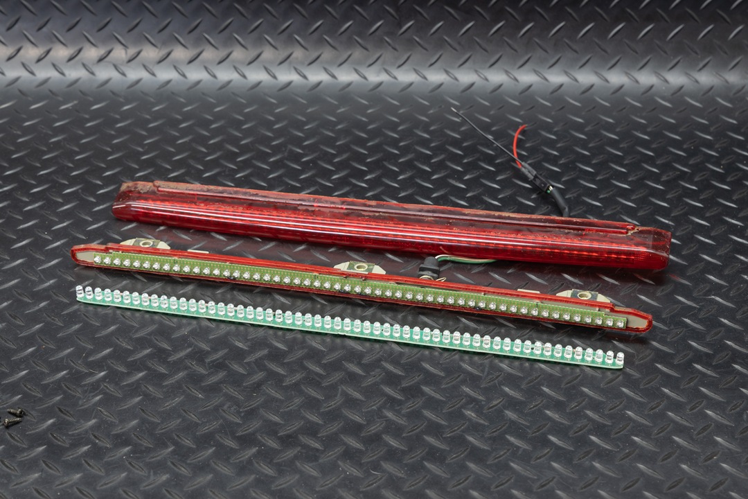 AE92 レビン 純正ハイマウントストップランプ LED不点灯修理