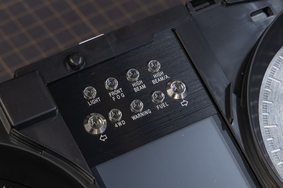 JB74W ジムニー シエラ メーター インジケータランプ LED点灯不良修理