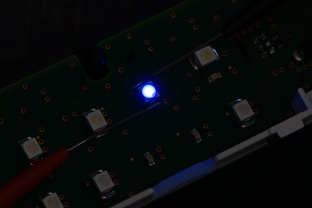 JB74W ジムニー シエラ メーター インジケータランプ LED点灯不良修理