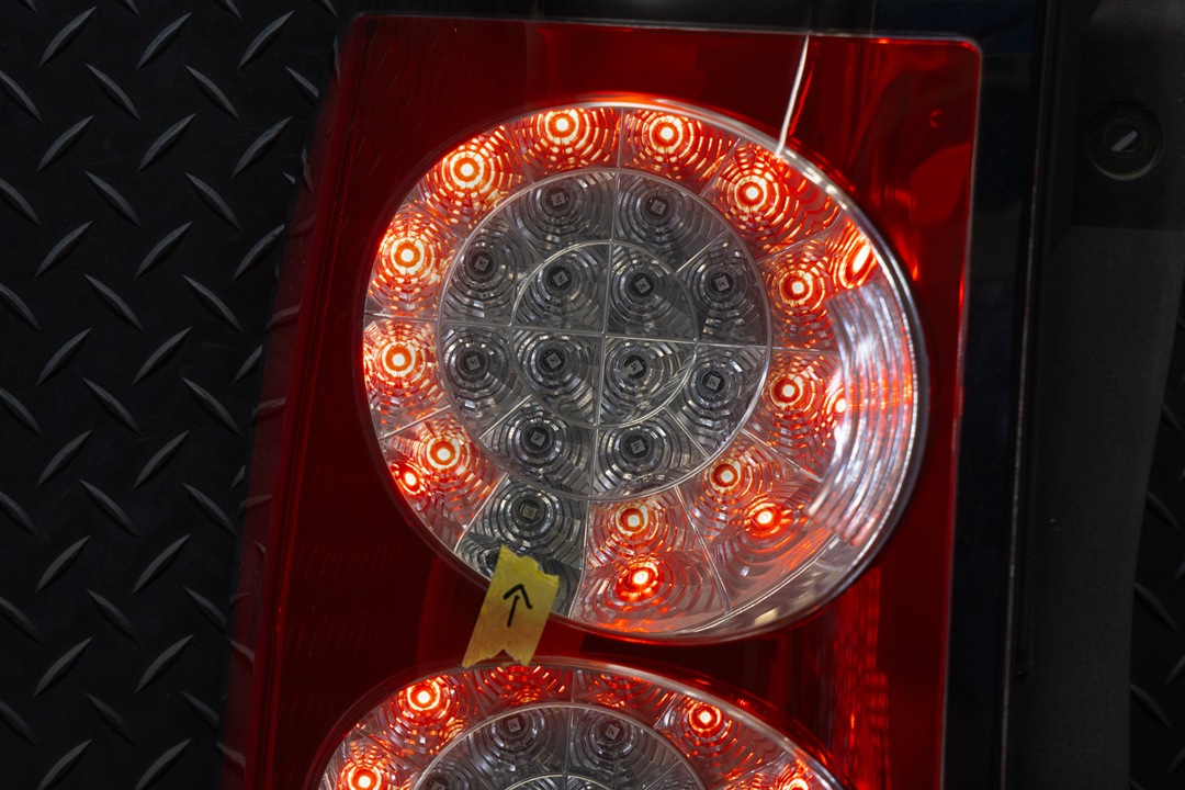 ディスカバリー テールランプ LED不点灯修理