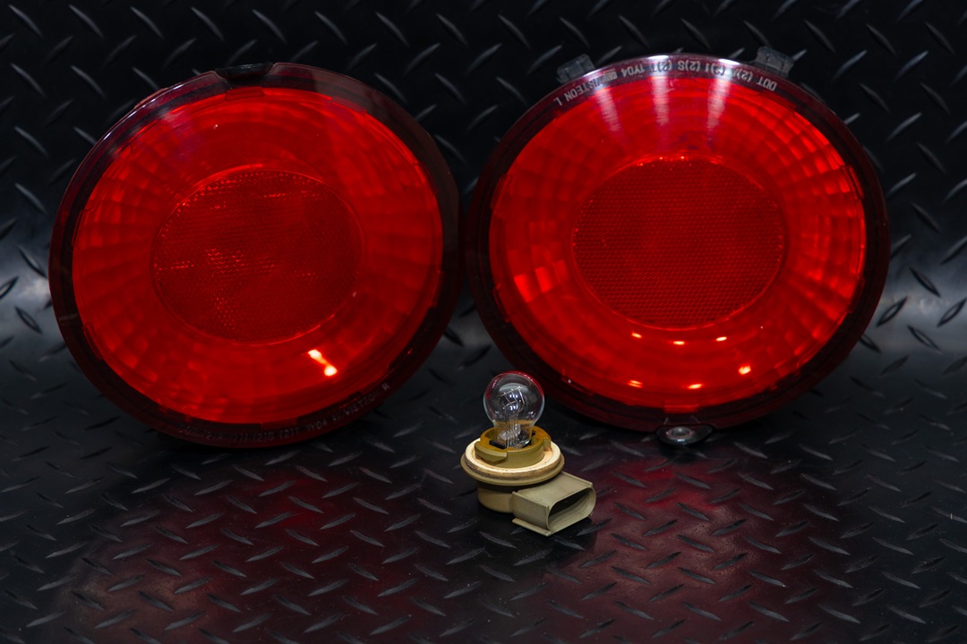 コルベット C6 テールランプ 電球風LEDウインカー加工 - LEDMATICS