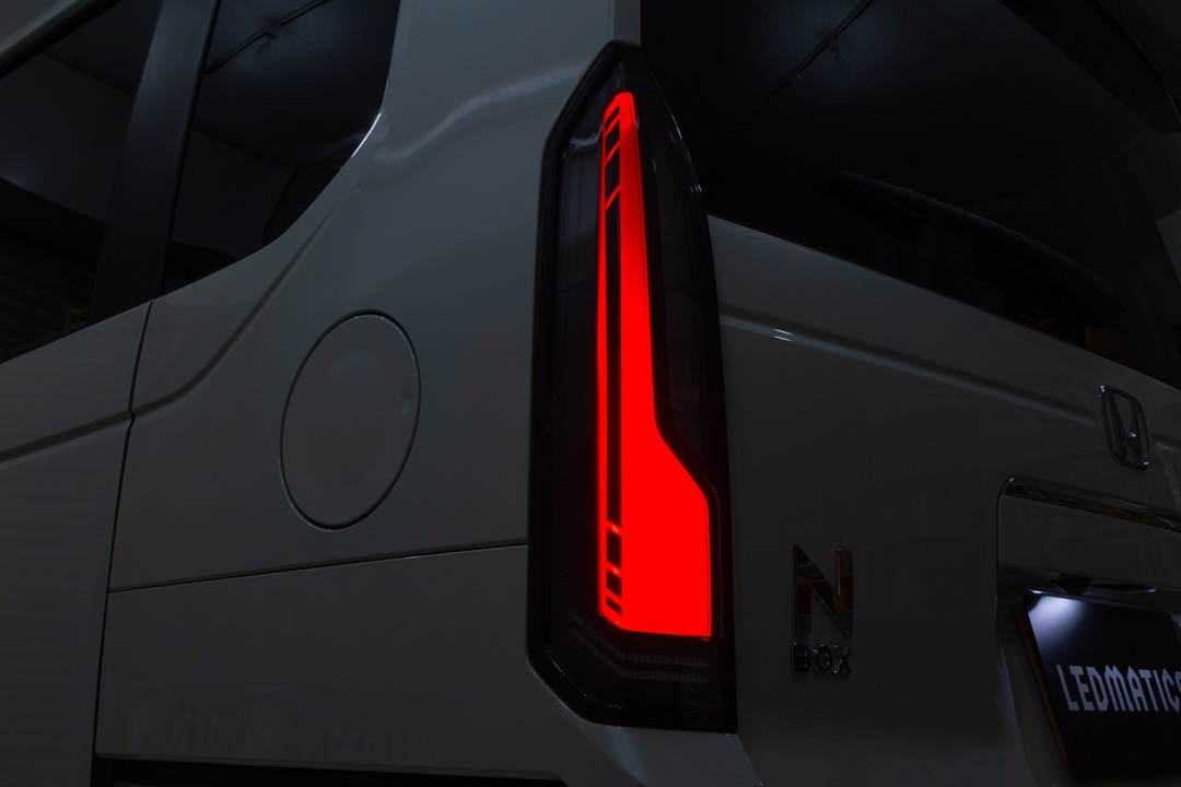 JF5/6 N-BOXカスタム LED加工テールランプなど デモカー外しパーツ放出