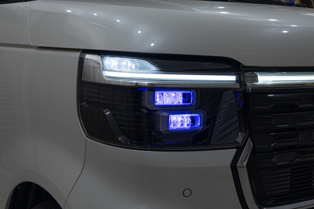 JF5/6 N-BOXカスタム LED加工テールランプなど デモカー外しパーツ放出