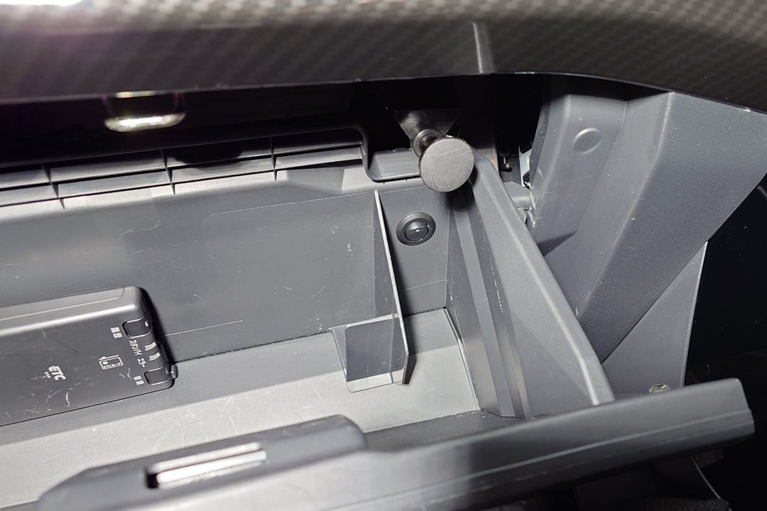 LA400A GRコペン デイライト化ハーネス取り付け