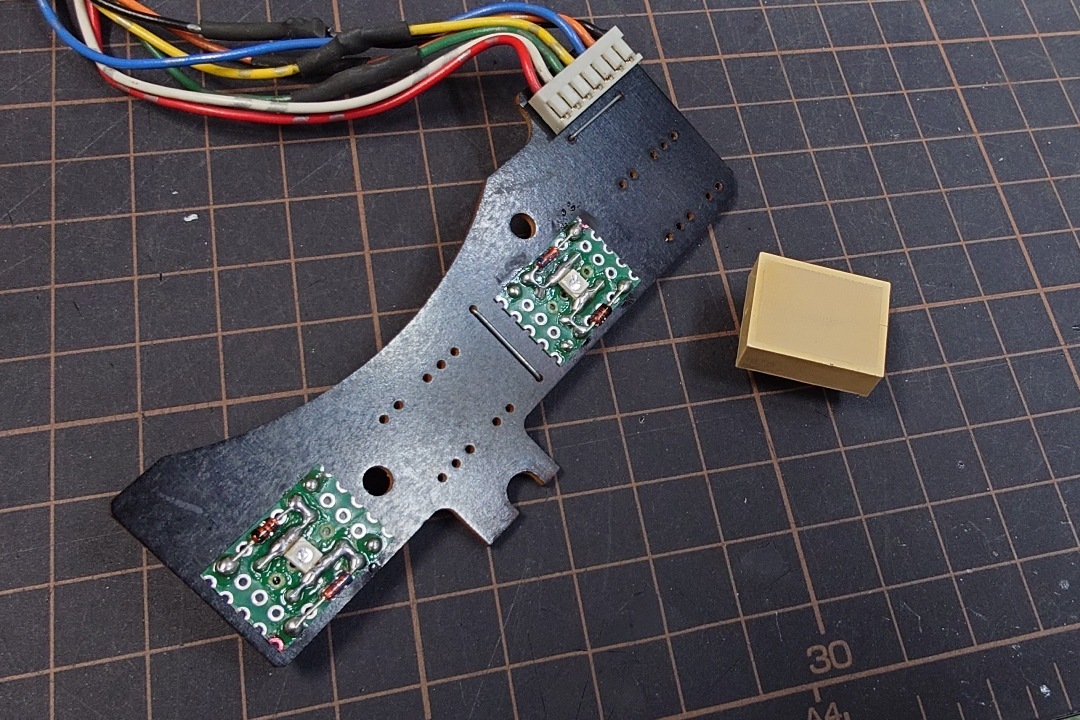 三菱ふそう ファイター メーター LED不点灯修理
