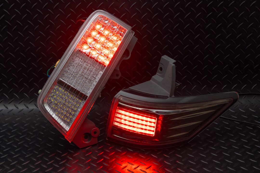 E52 エルグランド 純正加工LEDテールランプ アッパーテール/ロアテール