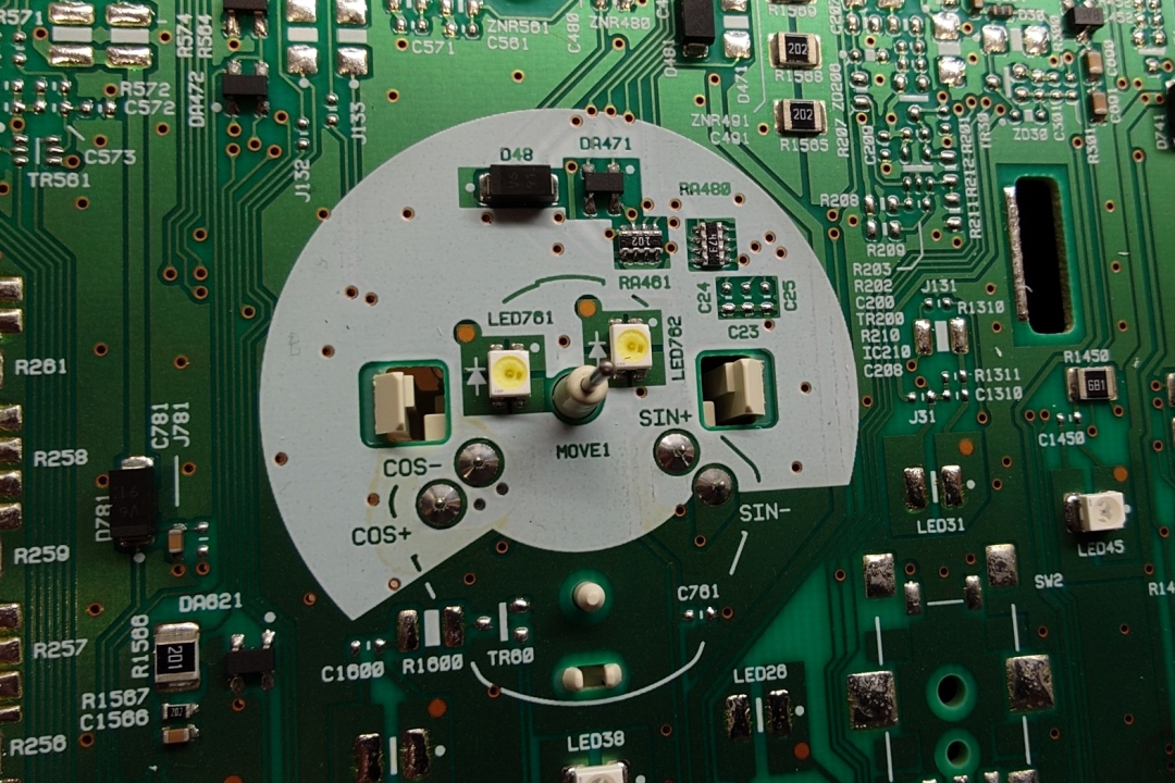 E11 ノート メーター点灯不良修理