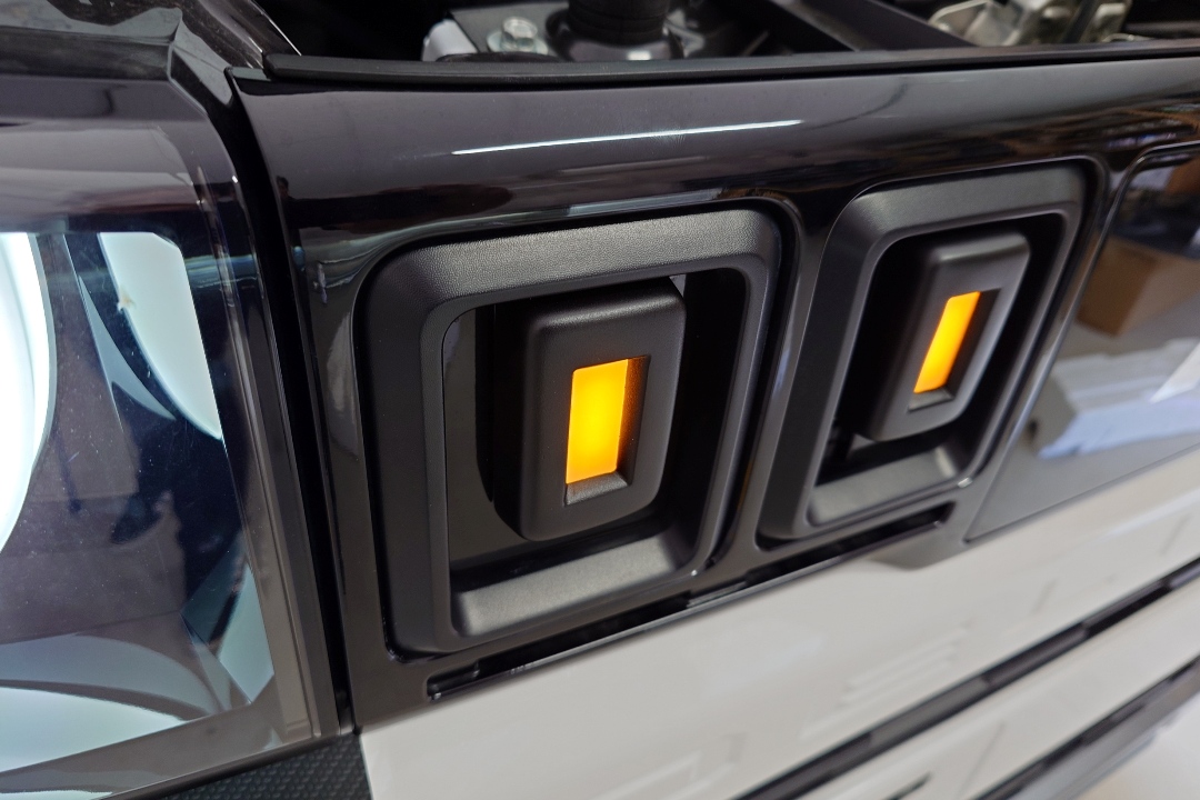 BA1A デリカミニ LEDグリルマーカー 試作品 車両取り付け