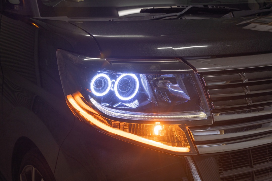 LA600S タントカスタム 他社加工ヘッドライト テープLED交換