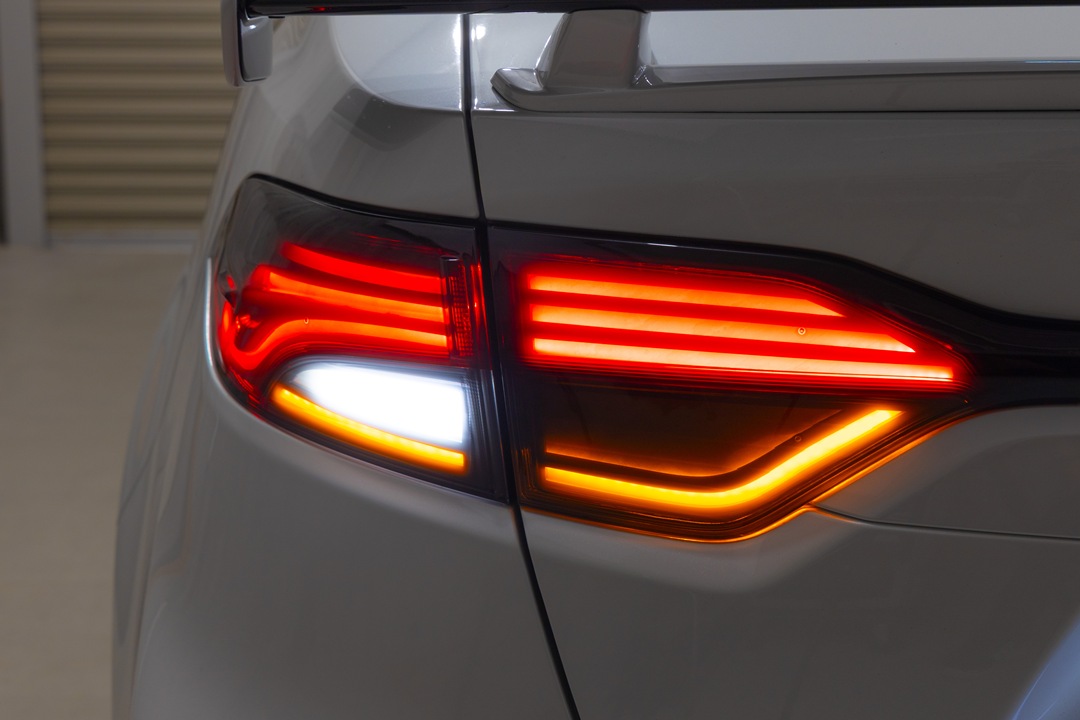 210系 カローラセダン 純正加工LEDテールランプ